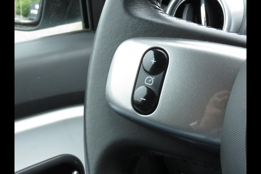 Renault Twingo 1.0 SCe Limited | AIRCO | CRUISE CONTROL | MICHELIN BANDEN | DAB | PARKEERSENSORS |