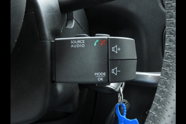 Renault Twingo 1.0 SCe Limited | AIRCO | CRUISE CONTROL | MICHELIN BANDEN | DAB | PARKEERSENSORS |