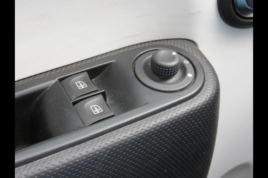 Renault Twingo 1.0 SCe Limited | AIRCO | CRUISE CONTROL | MICHELIN BANDEN | DAB | PARKEERSENSORS |