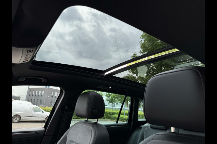 Volkswagen Tiguan 1.4 TSI eHybrid R-Line PANORAMADAK TREKHAAK