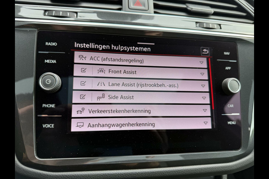 Volkswagen Tiguan 1.4 TSI eHybrid R-Line PANORAMADAK TREKHAAK