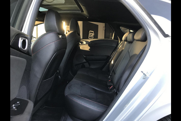 Kia ProCeed 1.6 GT 204PK Panoramadak 7 JAAR GARANTIE