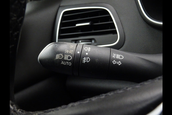 Renault MEGANE Estate 1.2 TCe Bose * MASSAGE * OPEN DAK !!