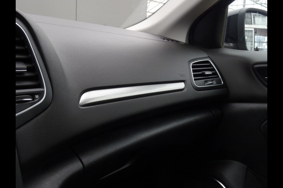 Renault MEGANE Estate 1.2 TCe Bose * MASSAGE * OPEN DAK !!