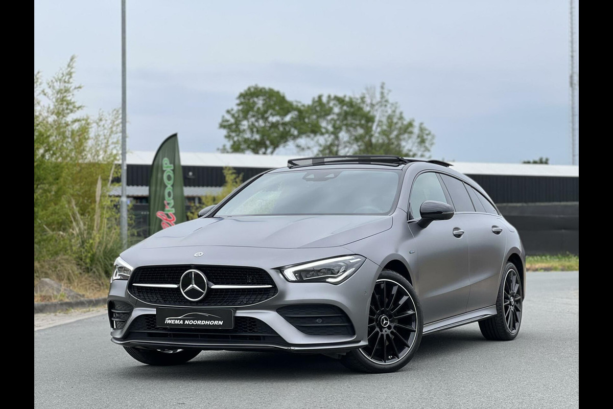 Mercedes-Benz CLA-Klasse Shooting Brake 250 e AMG Panoramadak|Burmester®|Camera 360°|Head-Up|AppleCarplay|DAB+|Distronic|LED Beam Mercedes-Benz CLA-Klasse Shooting Brake 250 e AMG Panoramadak|Burmester®|Camera 360°|Head-Up|AppleCarplay|DAB+|Distronic|LED Beam