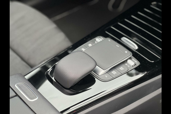 Mercedes-Benz CLA-Klasse Shooting Brake 250 e AMG Panoramadak|Burmester®|Camera 360°|Head-Up|AppleCarplay|DAB+|Distronic|LED Beam