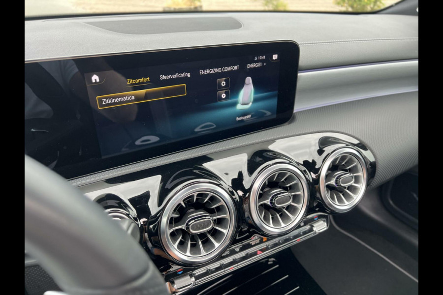 Mercedes-Benz CLA-Klasse Shooting Brake 250 e AMG Panoramadak|Burmester®|Camera 360°|Head-Up|AppleCarplay|DAB+|Distronic|LED Beam