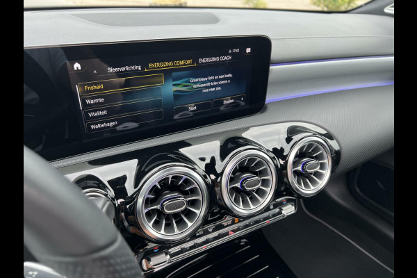 Mercedes-Benz CLA-Klasse Shooting Brake 250 e AMG Panoramadak|Burmester®|Camera 360°|Head-Up|AppleCarplay|DAB+|Distronic|LED Beam