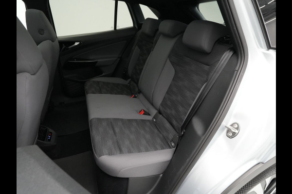 Volkswagen ID.4 Pure 52 kWh Panorama Matrix Led Stoelverwarming Warmtepomp Carplay Navigatie