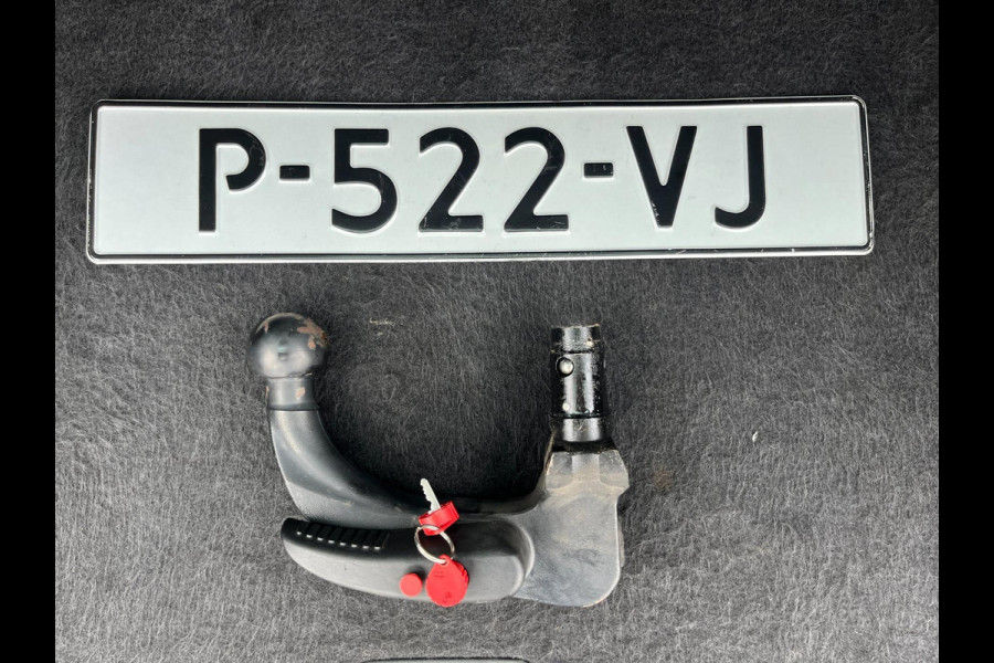 Seat León ST 1.5 TSI Xcellence AFN. TREKHAAK / VIRTUAL COCKPIT / CAMERA / KEYLESS / CARPLAY