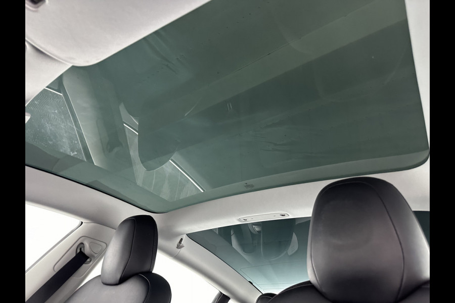 Tesla Model 3 Standard RWD Plus 60 kWh [ 3-Fase ] (INCL-BTW) Aut. *PANO | AUTO-PILOT | FULL-LEATHER | KEYLESS | FULL-LED | MEMORY-PACK | SURROUND-VIEW | DAB | CARPLAY | DIGI-COCKPIT | LANE-ASSIST | COMFORT-SEATS | 18"ALU*