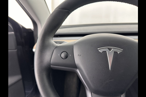 Tesla Model 3 Standard RWD Plus 60 kWh [ 3-Fase ] (INCL-BTW) Aut. *PANO | AUTO-PILOT | FULL-LEATHER | KEYLESS | FULL-LED | MEMORY-PACK | SURROUND-VIEW | DAB | CARPLAY | DIGI-COCKPIT | LANE-ASSIST | COMFORT-SEATS | 18"ALU*