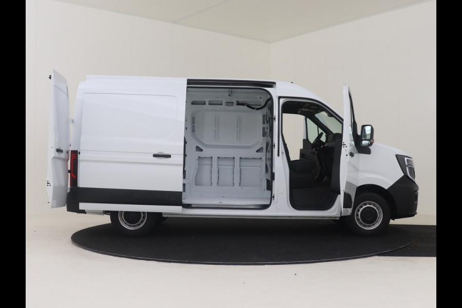 Renault Master T35 150 PK L2H2 ADVANCE NIEUW MODEL ( BPM VRIJ ) LED AIRCO ECC NAVIGATIE CAMERA PARKEERSENSOREN ACHTER LANE ASSIST ALL SEASON BANDEN