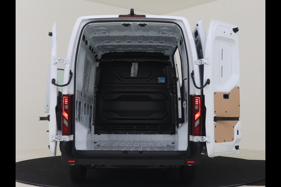 Renault Master T35 150PK L2H2 EXTRA NIEUW MODEL ( BPM VRIJ ) LED AIRCO ECC CARPLAY CAMERA PARKEERSENSOREN LANE ASSIST 270 GRADEN DEUREN