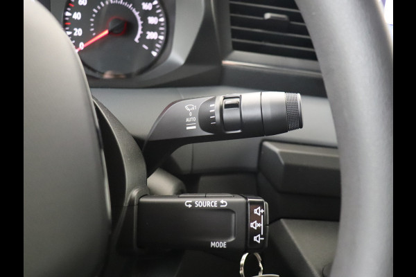 Renault Master T35 150PK L2H2 EXTRA NIEUW MODEL ( BPM VRIJ ) LED AIRCO ECC CARPLAY CAMERA PARKEERSENSOREN LANE ASSIST 270 GRADEN DEUREN