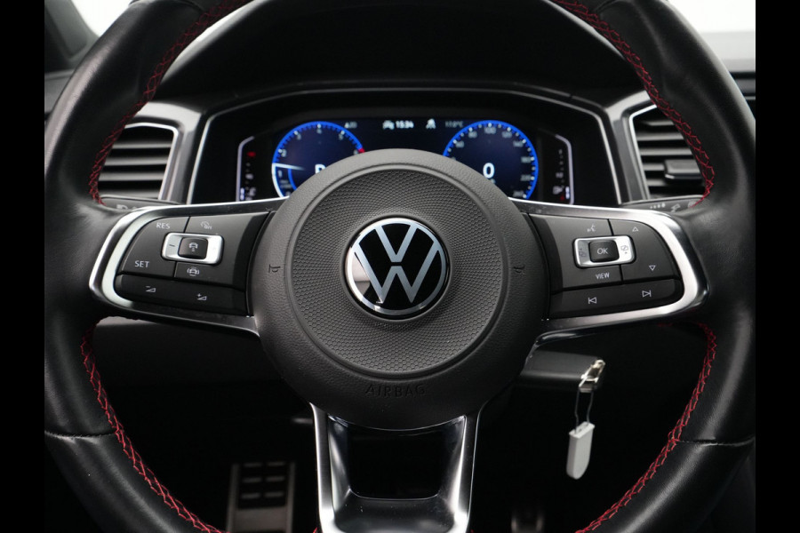 Volkswagen T-Roc 1.5 TSI Sport business R Camera Navigatie Acc Carplay