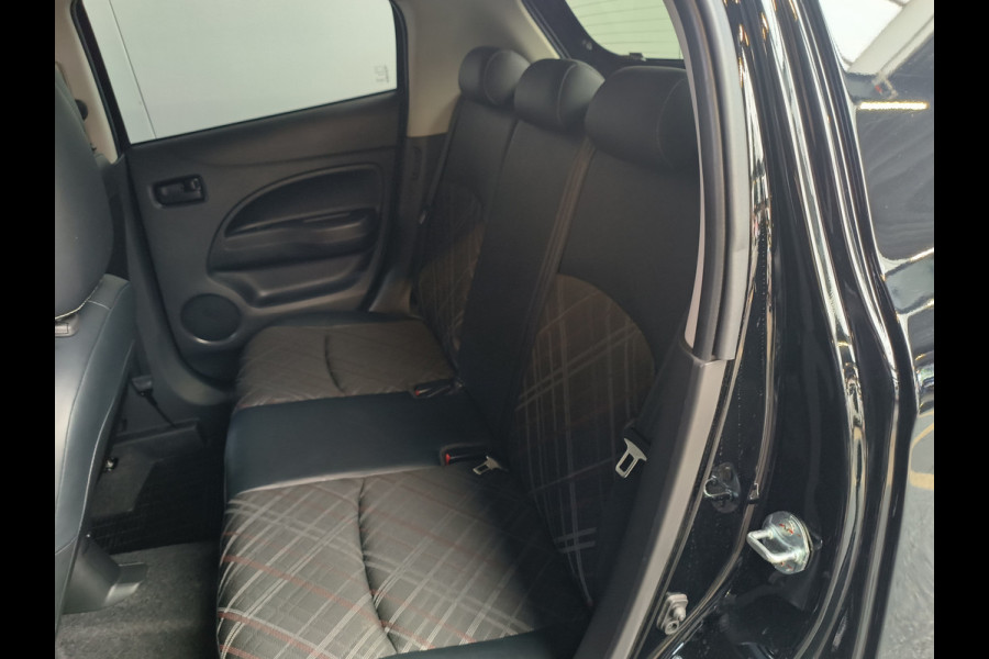 Mitsubishi Space Star 1.2 Instyle AUTOMAAT uit 2023 Rijklaar + Fabrieksgarantie tot 9-2028 Henk Jongen Auto's in Helmond,  al 50 jaar service zoals 't hoort!