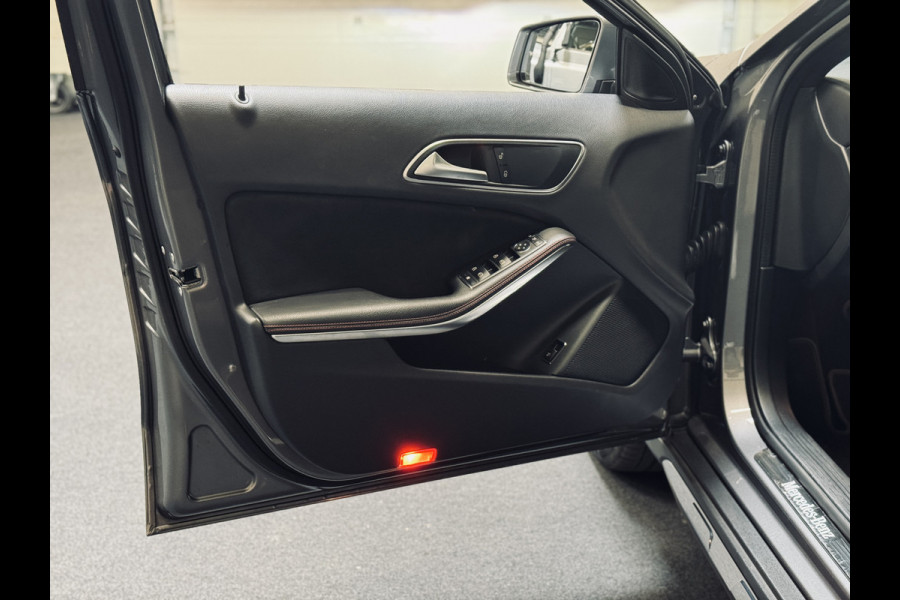 Mercedes-Benz GLA 180 AMG Line | Panorama | NAP | BTW