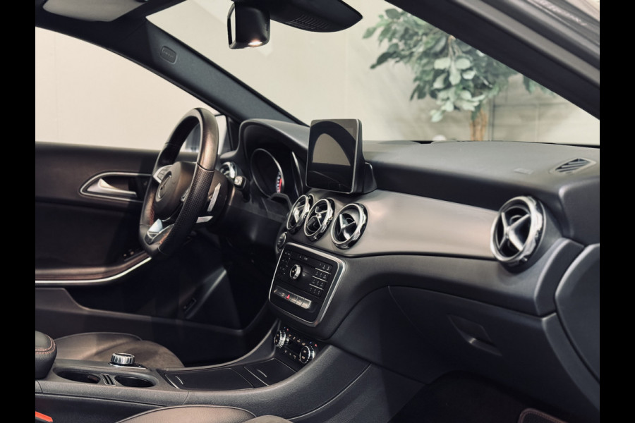 Mercedes-Benz GLA 180 AMG Line | Panorama | NAP | BTW