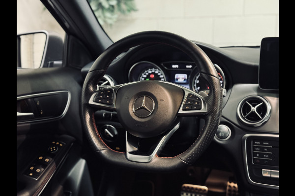 Mercedes-Benz GLA 180 AMG Line | Panorama | NAP | BTW