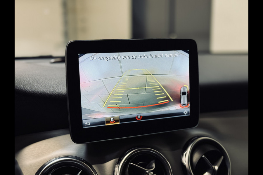 Mercedes-Benz GLA 180 AMG Line | Panorama | NAP | BTW