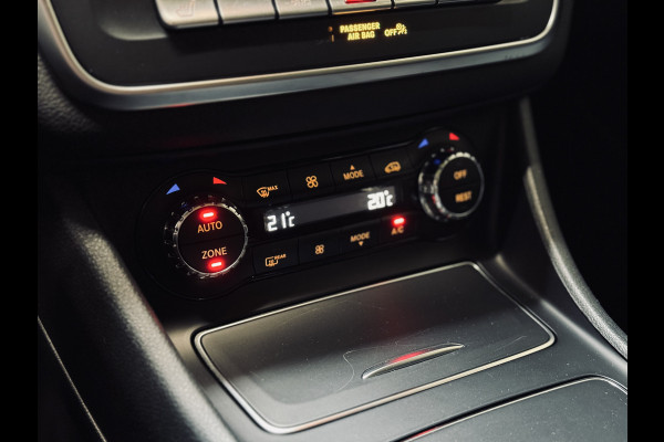 Mercedes-Benz GLA 180 AMG Line | Panorama | NAP | BTW