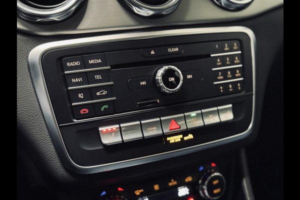 Mercedes-Benz GLA 180 AMG Line | Panorama | NAP | BTW