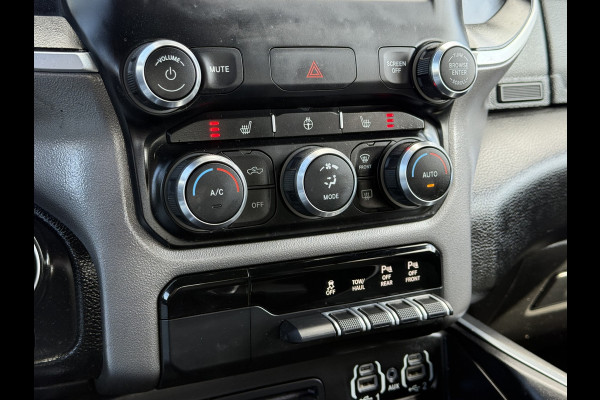 Dodge Ram 1500 5.7 V8 4x4 BIG HORN / CREW CAB / LPG-G3 / NL AUTO / PANO / CAMERA / 3.5T TREKHAAK / GORILLA EXHAUST