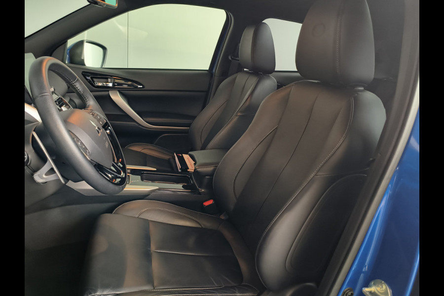Mitsubishi Eclipse Cross 2.4 PHEV Executive uit 2023 Rijklaar 12 maanden Bovag-garantie Henk Jongen Auto's in Helmond,  al 50 jaar service zoals 't hoort!