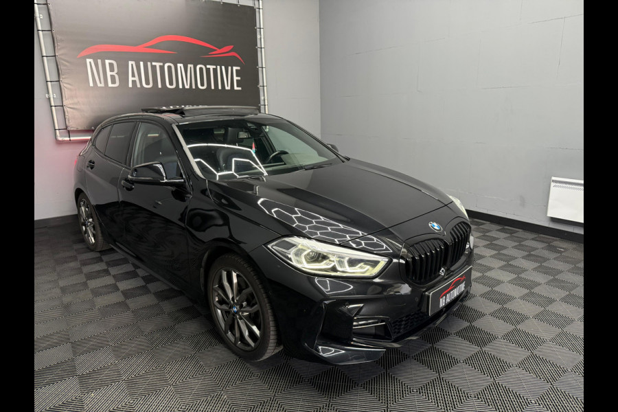 BMW 1-serie 120i M-pakket 2023