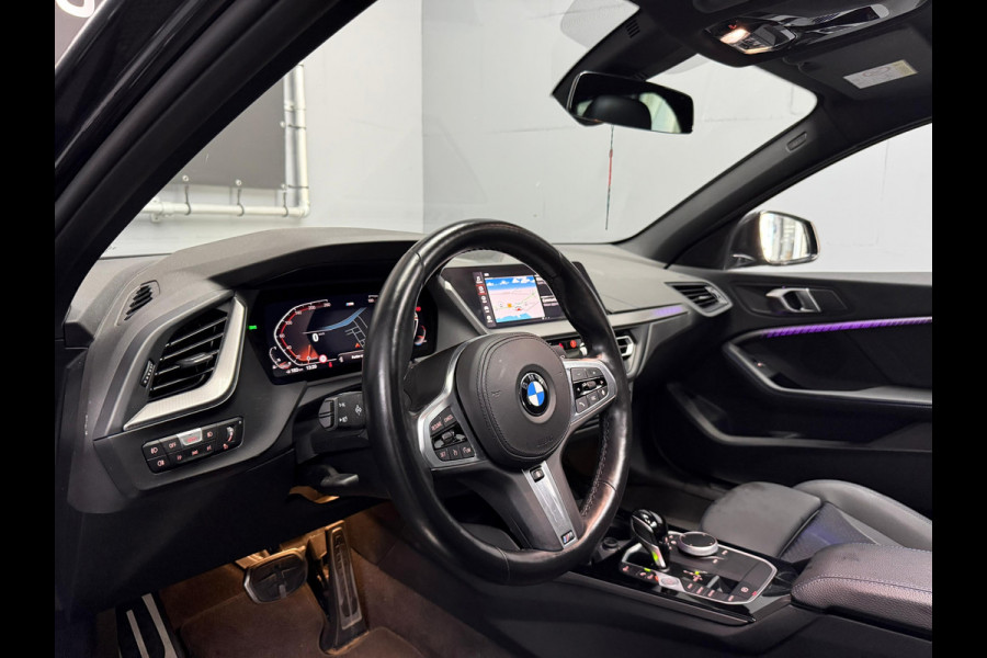 BMW 1-serie 120i M-pakket 2023