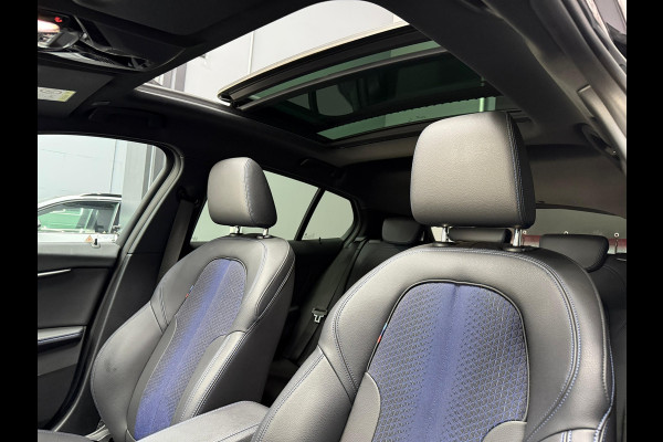 BMW 1-serie 120i M-pakket 2023