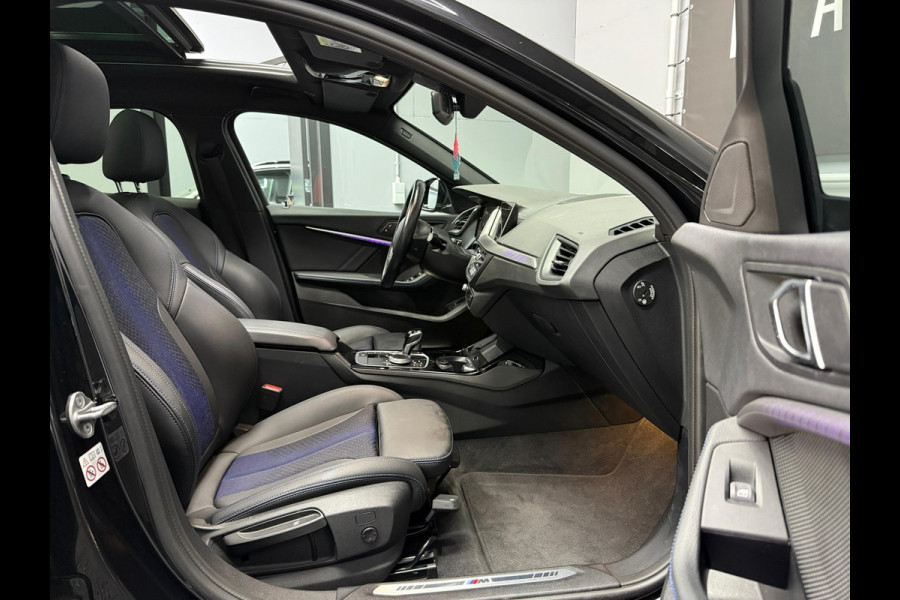 BMW 1-serie 120i M-pakket 2023