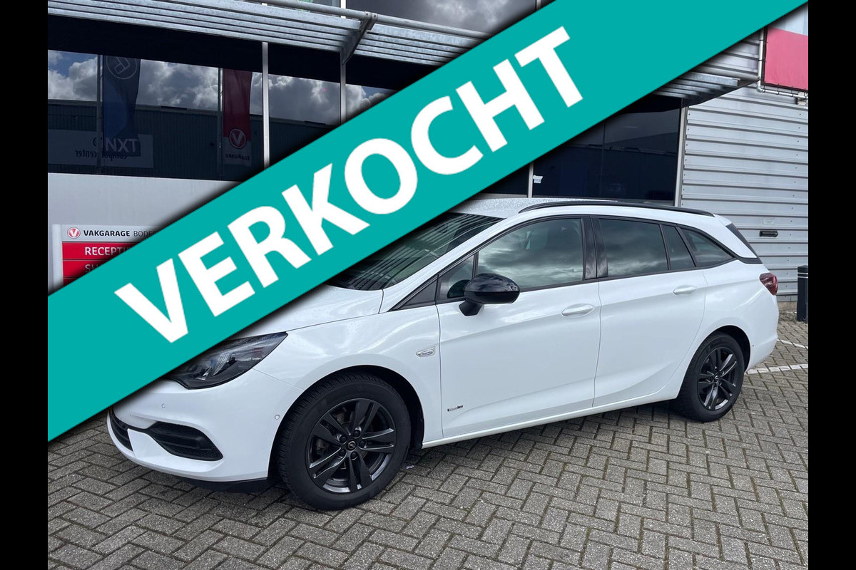 Opel Astra Sports Tourer 1.2 Design & Tech / camera / trekhaak