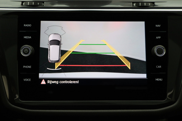 Volkswagen Tiguan Allspace 1.5 TSI DSG Highline Business R Panoramadak, ACC, Camera, Stuur-/Stoelverw., LED, Apple CarPlay