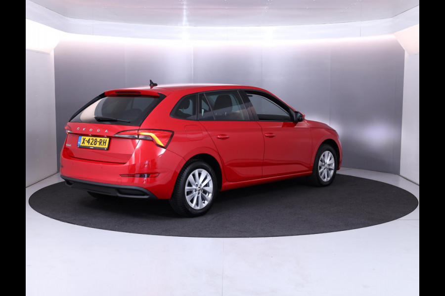 Škoda SCALA 1.0 TSI Ambition 110 PK | Verlengde garantie | Navigatie via App | Parkeersensoren | Privacy glas |