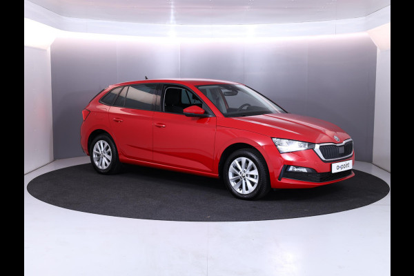 Škoda SCALA 1.0 TSI Ambition 110 PK | Verlengde garantie | Navigatie via App | Parkeersensoren | Privacy glas |