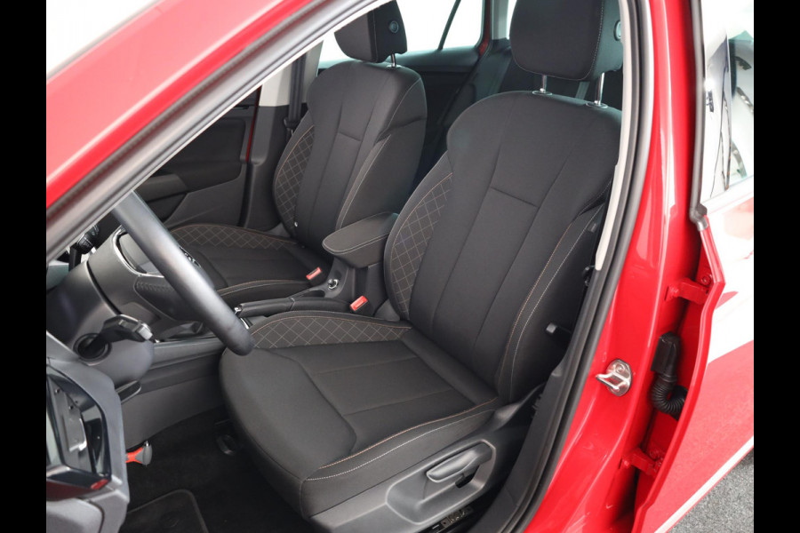 Škoda SCALA 1.0 TSI Ambition 110 PK | Verlengde garantie | Navigatie via App | Parkeersensoren | Privacy glas |
