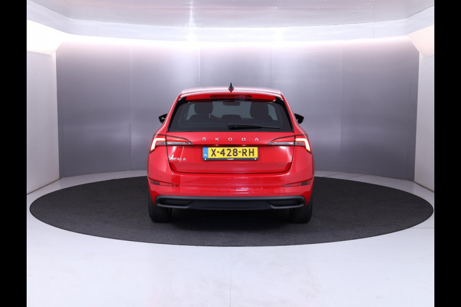 Škoda SCALA 1.0 TSI Ambition 110 PK | Verlengde garantie | Navigatie via App | Parkeersensoren | Privacy glas |