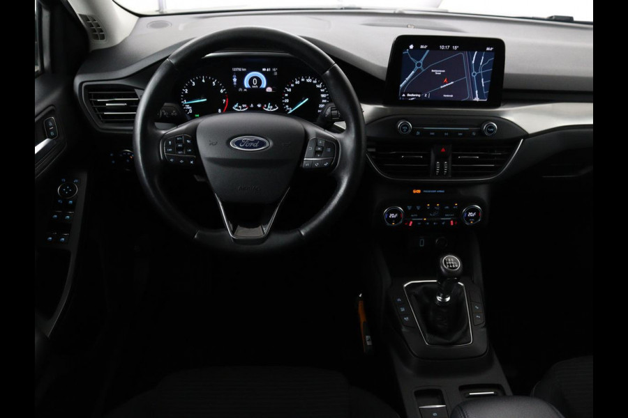 Ford Focus 1.0 EcoBoost Titanium | Stoel & stuurverwarming | Camera | Adaptive cruise | Carplay | B&O Sound | Navigatie | Full LED | Climate control