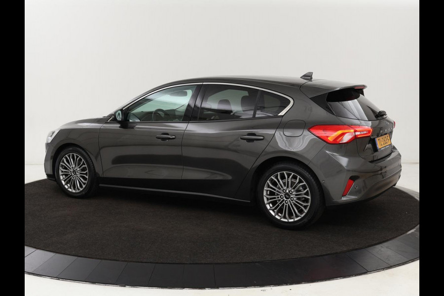 Ford Focus 1.0 EcoBoost Titanium | Stoel & stuurverwarming | Camera | Adaptive cruise | Carplay | B&O Sound | Navigatie | Full LED | Climate control