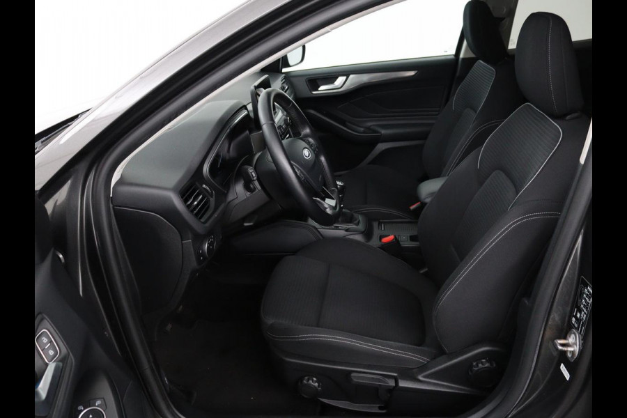 Ford Focus 1.0 EcoBoost Titanium | Stoel & stuurverwarming | Camera | Adaptive cruise | Carplay | B&O Sound | Navigatie | Full LED | Climate control