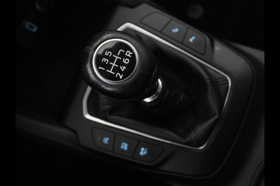 Ford Focus 1.0 EcoBoost Titanium | Stoel & stuurverwarming | Camera | Adaptive cruise | Carplay | B&O Sound | Navigatie | Full LED | Climate control