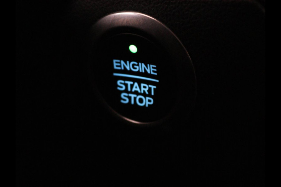 Ford Focus 1.0 EcoBoost Titanium | Stoel & stuurverwarming | Camera | Adaptive cruise | Carplay | B&O Sound | Navigatie | Full LED | Climate control
