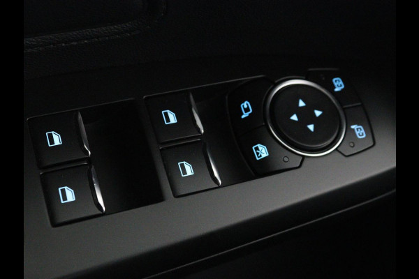 Ford Focus 1.0 EcoBoost Titanium | Stoel & stuurverwarming | Camera | Adaptive cruise | Carplay | B&O Sound | Navigatie | Full LED | Climate control
