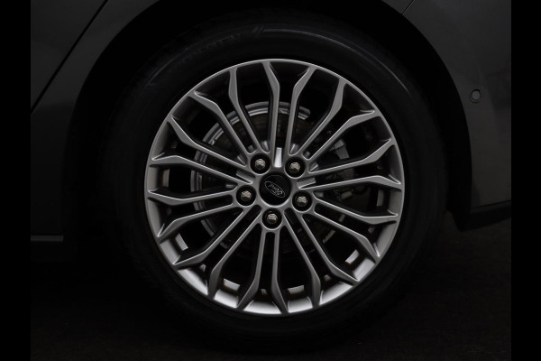 Ford Focus 1.0 EcoBoost Titanium | Stoel & stuurverwarming | Camera | Adaptive cruise | Carplay | B&O Sound | Navigatie | Full LED | Climate control