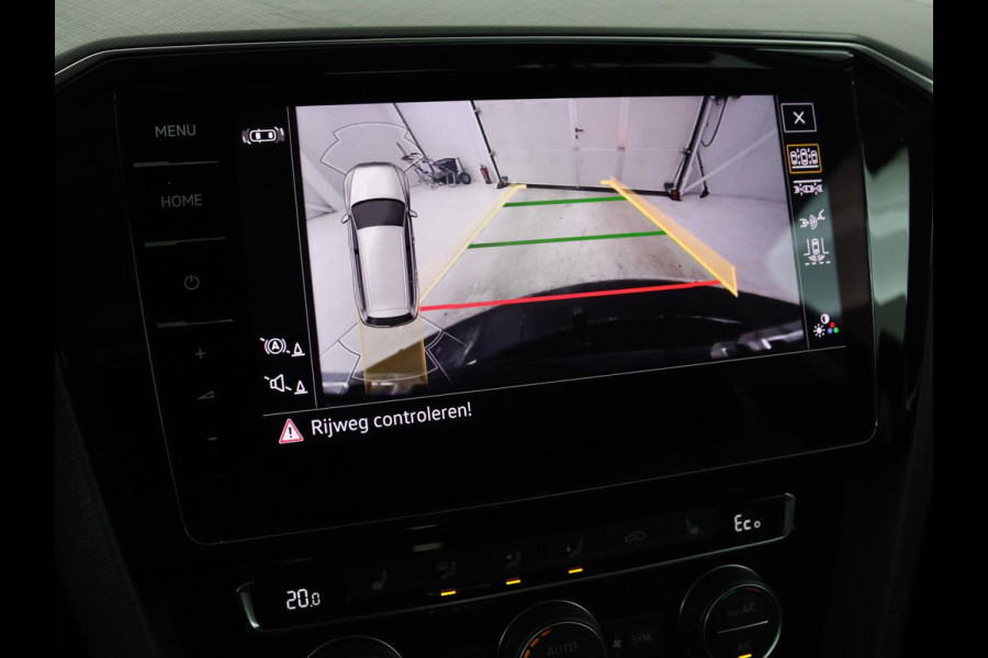 Volkswagen Passat 1.4 TSI PHEV GTE | Trekhaak | Stoelverwarming | Massage | Adaptive cruise | Carplay | Camera | Navigatie | Matrix LED | Virtual Cockpit