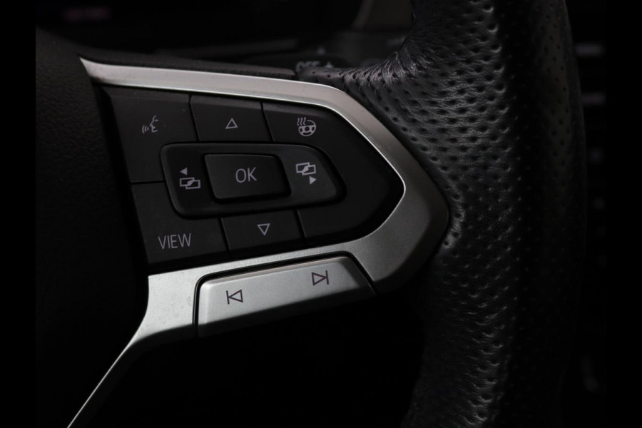 Volkswagen Passat 1.4 TSI PHEV GTE | Trekhaak | Stoelverwarming | Massage | Adaptive cruise | Carplay | Camera | Navigatie | Matrix LED | Virtual Cockpit