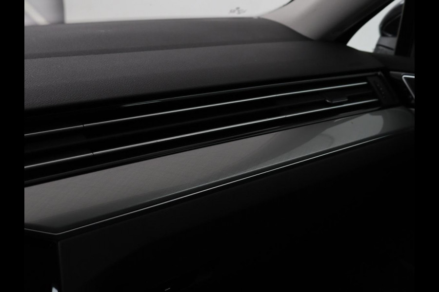 Volkswagen Passat 1.4 TSI PHEV GTE | Trekhaak | Stoelverwarming | Massage | Adaptive cruise | Carplay | Camera | Navigatie | Matrix LED | Virtual Cockpit