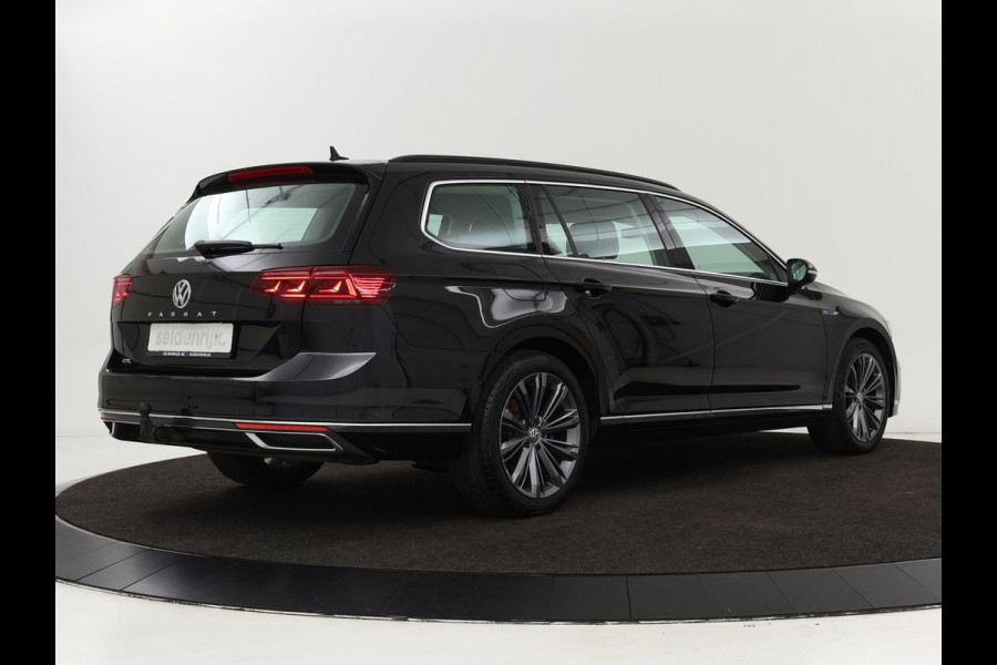 Volkswagen Passat 1.4 TSI PHEV GTE | Trekhaak | Stoelverwarming | Massage | Adaptive cruise | Carplay | Camera | Navigatie | Matrix LED | Virtual Cockpit